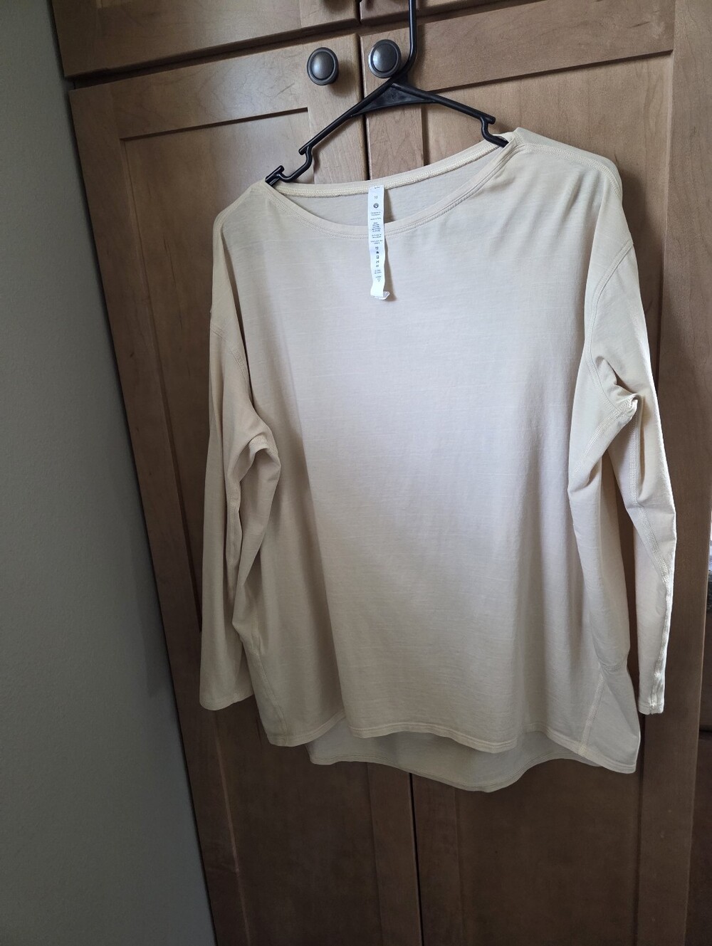 Lululemon Back in Action Long Sleeve Shirt -size 10, neutral